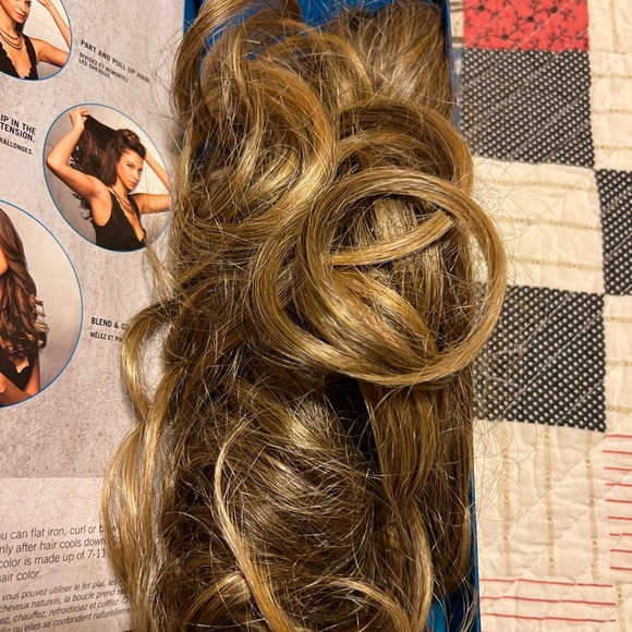 Holiday Hair! Long Wavy Hairdo Extension Dark Blond 23 inch. Hair Piece, wig - Picture 4 of 7